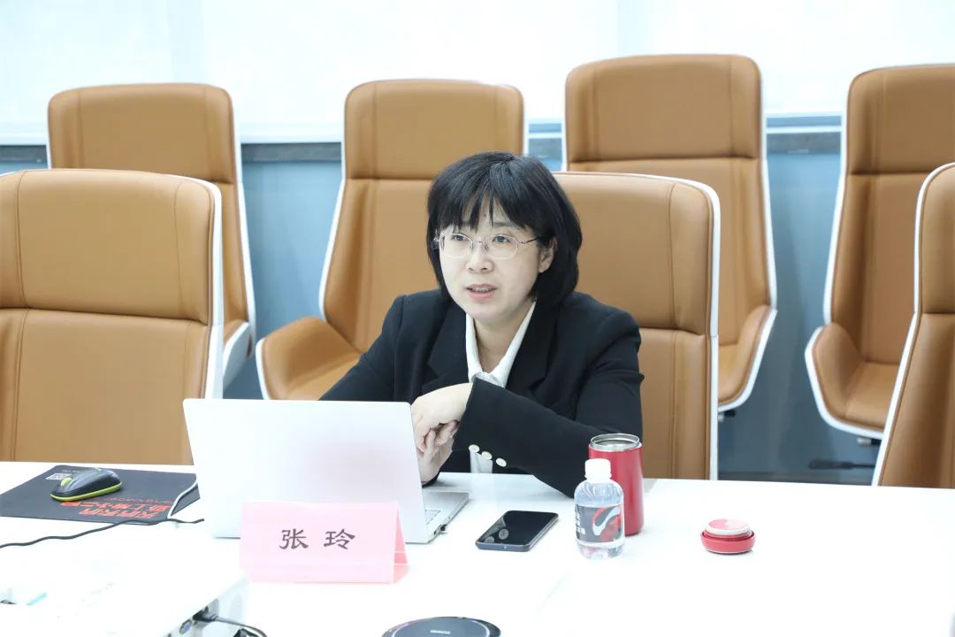 培训会上,张玲老师对法律法规中有关技术合同登记条款进行解读, 对